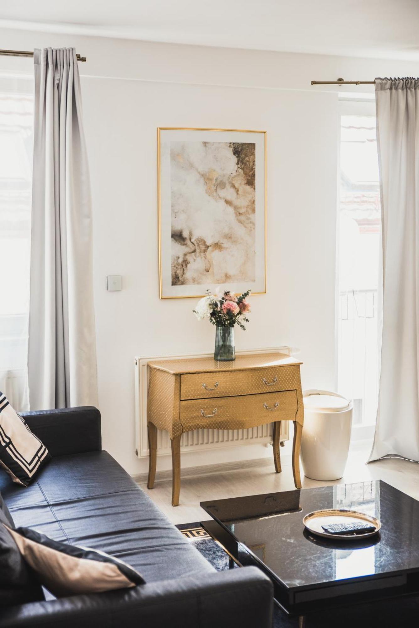 Zara Luxury Apartments The Absolute Center Of Žilina Esterno foto